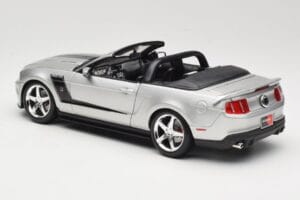 Ford Mustang S197 Roush 427R Kabriolet Strieborný Maisto 1:18 31669 Kov – obrázok 7 z 8