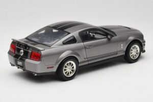 Ford Mustang S197 Shelby GT500 40th Anniversary Šedý Shelby Collectibles 1:18 DC075005 Kov – obrázok 3 z 8