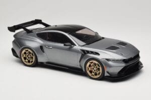 Ford Mustang S650 GTD Metallic Grey IXO 1:18 MCG18576 Kov – obrázok 4 z 6