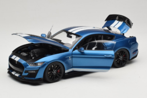 Ford Mustang Shelby GT500 S550 Atlas Blue Metallic IXO 1:18 18RDC244-FO Kov – obrázok 2 z 8