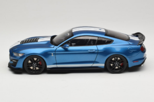 Ford Mustang Shelby GT500 S550 Atlas Blue Metallic IXO 1:18 18RDC244-FO Kov – obrázok 4 z 8