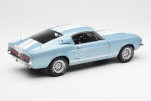 Ford Mustang Shelby GT500 Svetlomodrý Metalický S Bielymi Pruhmi AUTOart 1:18 72907 Kov – obrázok 3 z 8