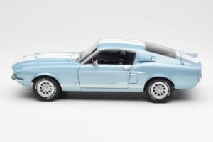 Ford Mustang Shelby GT500 Svetlomodrý Metalický S Bielymi Pruhmi AUTOart 1:18 72907 Kov – obrázok 4 z 8