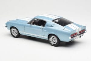 Ford Mustang Shelby GT500 Svetlomodrý Metalický S Bielymi Pruhmi AUTOart 1:18 72907 Kov – obrázok 7 z 8