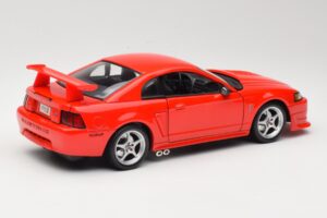 Ford Mustang SVT Cobra R SN95 Červený Maisto 1:18 531872 Kov – obrázok 3 z 8