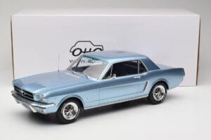 Ford Mustang V8 Hardtop Pony GT Silver Blue GT Spirit 1:12 G089 Živica – obrázok 6 z 6