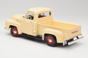 Ford Pickup Colonial Biely Road Legends 1:18 92148 Kov – obrázok 7 z 8