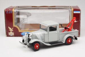 Ford Pick-Up Wrecker Šedý Road Signature 1:18 92257 Kov – obrázok 8 z 8