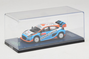 Ford Puma Rally1 #2 Rally de Portugal 2025 Ludor Models 1:43 LUD001 Živica – obrázok 6 z 7