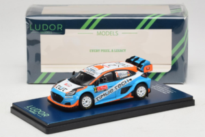 Ford Puma Rally1 #2 Rally de Portugal 2025 Ludor Models 1:43 LUD001 Živica – obrázok 7 z 7