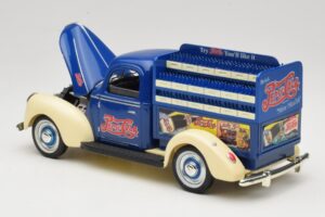 Ford Pepsi-Cola Replica Golden Wheel 1:18 PF351 Kov – obrázok 5 z 8