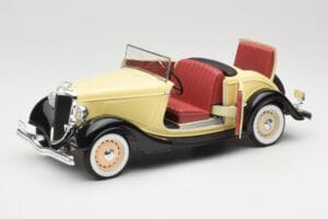 Ford Roadster Dearborn Yellow Solido 1:18 8008 Kov – obrázok 2 z 8