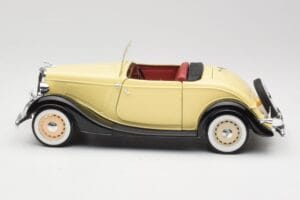 Ford Roadster Dearborn Yellow Solido 1:18 8008 Kov – obrázok 4 z 8