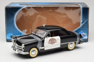 Ford Sedan Washington State Police Solido 1:18 8158 Kov – obrázok 8 z 8