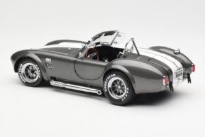 Ford Shelby Cobra 427 S/C Šedý Metalíza S Bielymi Pruhmi Kyosho 1:18 08045GRW Kov – obrázok 7 z 8