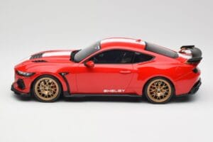 Ford Shelby Mustang Super Snake Červený GT Spirit 1:18 GT531 Živica – obrázok 3 z 6