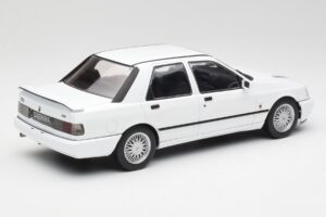 Ford Sierra RS Cosworth 4x4 Biely MCG 1:18 MCG18353 Kov – obrázok 2 z 6