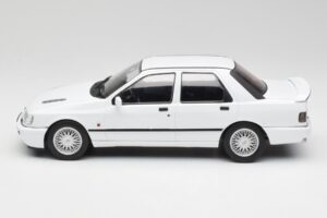 Ford Sierra RS Cosworth 4x4 Biely MCG 1:18 MCG18353 Kov – obrázok 3 z 6