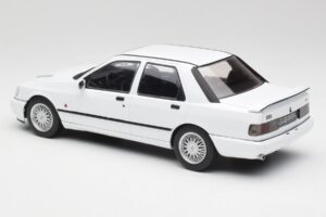 Ford Sierra RS Cosworth 4x4 Biely MCG 1:18 MCG18353 Kov – obrázok 5 z 6