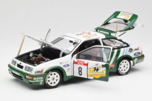 Ford Sierra RS Cosworth #8 D. Auriol / B. Occelli Rally Tour de Corse 1988 AUTOart 1:18 88812 Kov – obrázok 2 z 8