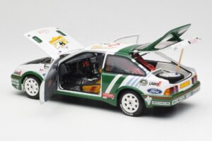 Ford Sierra RS Cosworth #8 D. Auriol / B. Occelli Rally Tour de Corse 1988 AUTOart 1:18 88812 Kov – obrázok 5 z 8