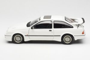 Ford Sierra RS Cosworth Biely AUTOart 1:18 72862 Kov – obrázok 4 z 8