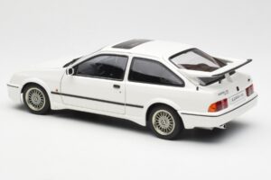 Ford Sierra RS Cosworth Biely AUTOart 1:18 72862 Kov – obrázok 7 z 8