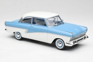 Ford Taunus 17M P2 Svetlomodrý & Biely BoS Models 1:18 BOS019 Kov – obrázok 4 z 6