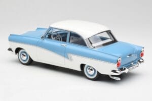 Ford Taunus 17M P2 Svetlomodrý & Biely BoS Models 1:18 BOS019 Kov – obrázok 5 z 6