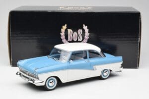 Ford Taunus 17M P2 Svetlomodrý & Biely BoS Models 1:18 BOS019 Kov – obrázok 6 z 6