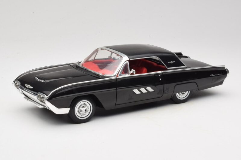 Ford Thunderbird Čierny Anson 1:18 30344 Kov
