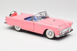 Ford Thunderbird Ružový Revell 1:18 8804 Kov – obrázok 6 z 8