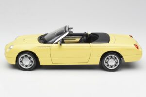 Ford Thunderbird Show Car Žltý Maisto 1:18 50335 Kov – obrázok 4 z 8