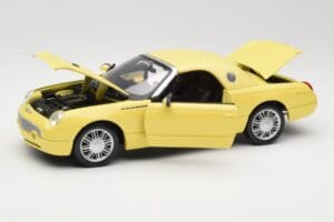 Ford Thunderbird Show Car Žltý Maisto 1:18 50336 Kov – obrázok 2 z 8