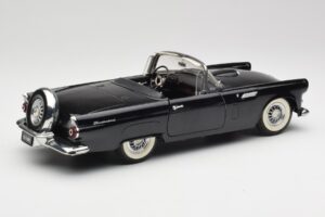 Ford Thunderbird Kabriolet Čierny Revell 1:18 8818-M1 Kov – obrázok 3 z 8