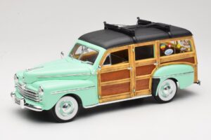 Ford Woody Panel Wagon Mätovo Zelený Road Signature 1:18 20028 Kov