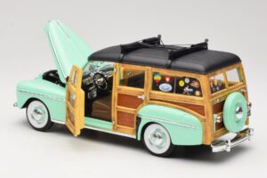 Ford Woody Panel Wagon Mätovo Zelený Road Signature 1:18 20028 Kov – obrázok 5 z 8