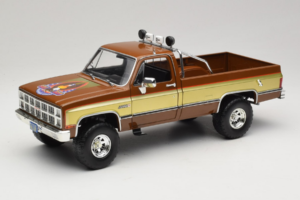 GMC K-2500 Sierra Grande Hnedý GreenLight 1:18 13560 Kov