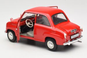 Goggomobil T 250 Červený Revell 1:18 08952 Kov – obrázok 4 z 7
