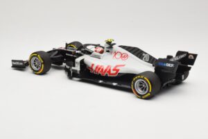Haas VF-20 #20 K. Magnussen Abu Dhabi GP 2020 Minichamps 1:18 110201720 Kov – obrázok 5 z 6