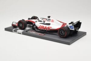 Haas VF-22 #20 K. Magnussen Bahrain GP 2022 Minichamps 1:18 117220120 Kov – obrázok 5 z 6