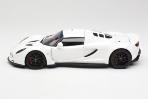 Hennessey Venom GT Biely AUTOart 1:18 75404 Kov – obrázok 4 z 8