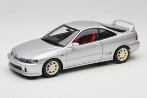 Honda Integra Type R DC2 Pre-Facelift Vogue Silver Metallic MotorHelix 1:18 M85202 Kov