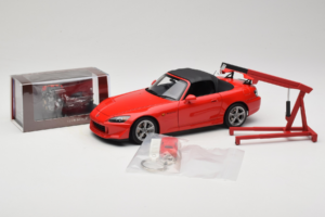 Honda S2000 AP2 Type S New Formula Red MotorHelix 1:18 M85112 Kov – obrázok 2 z 9