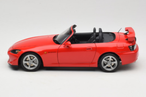 Honda S2000 AP2 Type S New Formula Red MotorHelix 1:18 M85112 Kov – obrázok 5 z 9