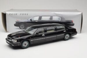 Hongqi Qijian CA7460 FAW 1:18 139940 Kov – obrázok 8 z 8
