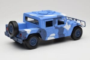 Hummer H1 Humvee Modrý & Biely Motormax 1:18 73157 Kov – obrázok 3 z 8