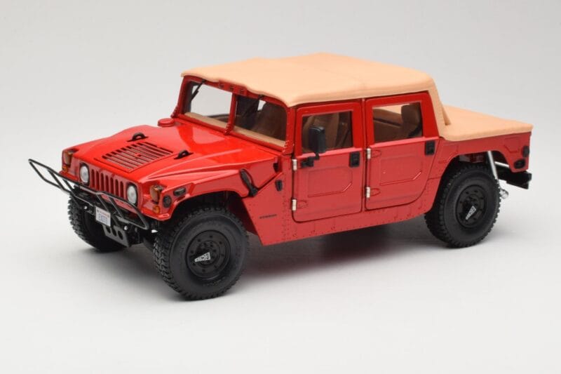 Hummer H1 Soft Top Červený Exoto 1:18 01805 Kov