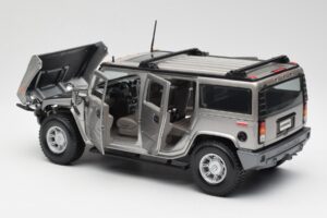 Hummer H2 Strieborný Maisto 1:18 7449569 Kov – obrázok 5 z 8