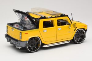 Hummer H2 SUT Concept Žltý Maisto 1:18 31067 Kov – obrázok 3 z 8
